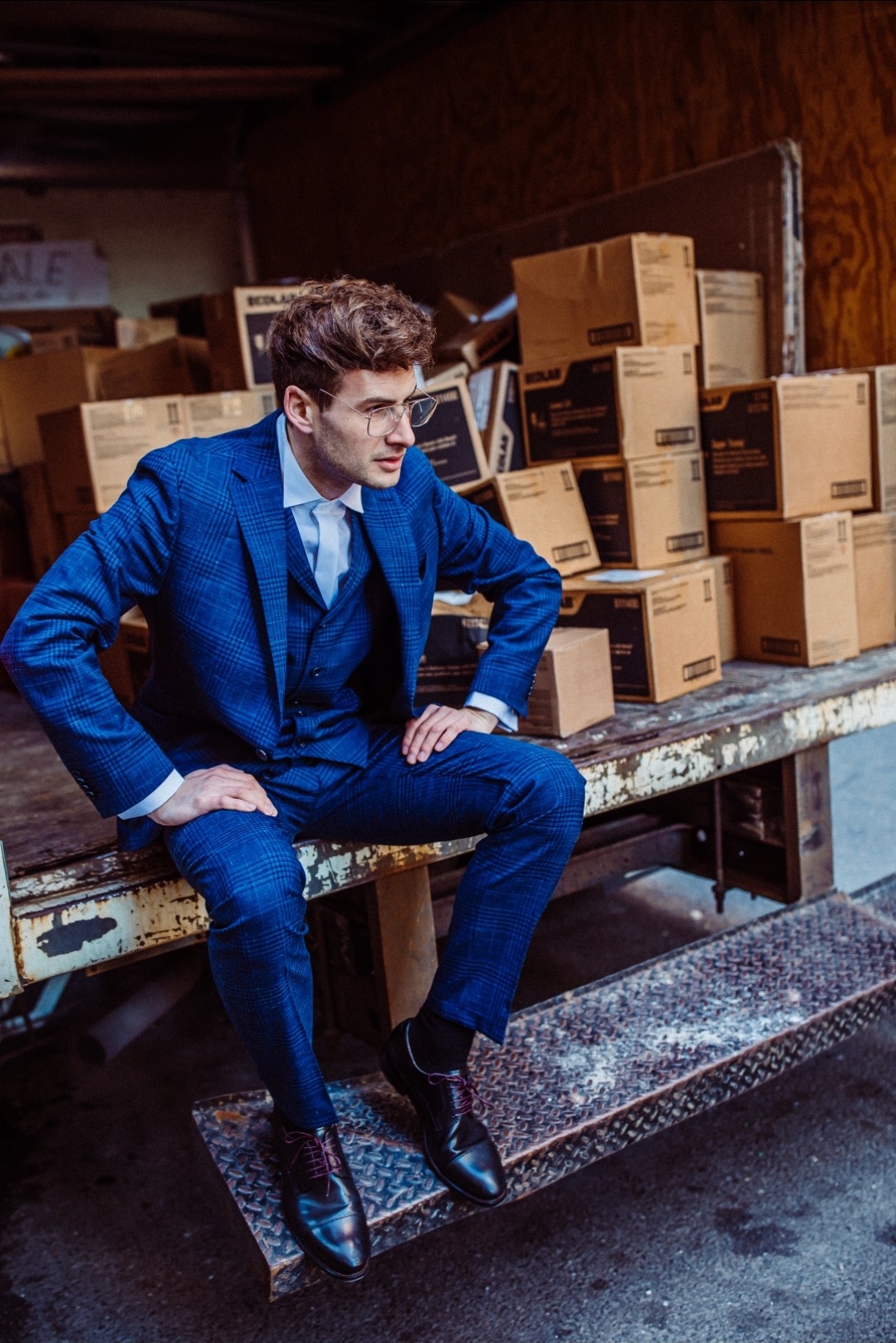 Stefan im blauen Anzug als Headerbild